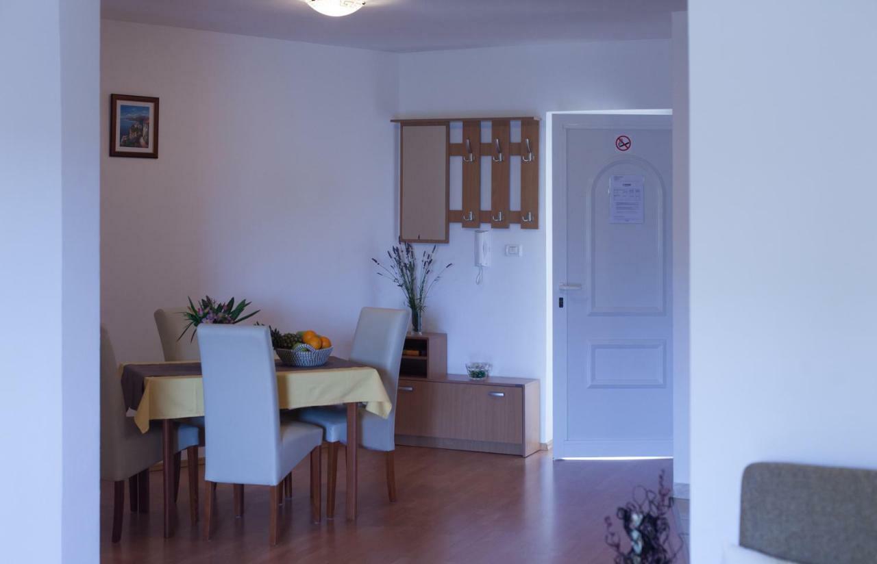 Apartment Helga Ližnjan Zewnętrze zdjęcie