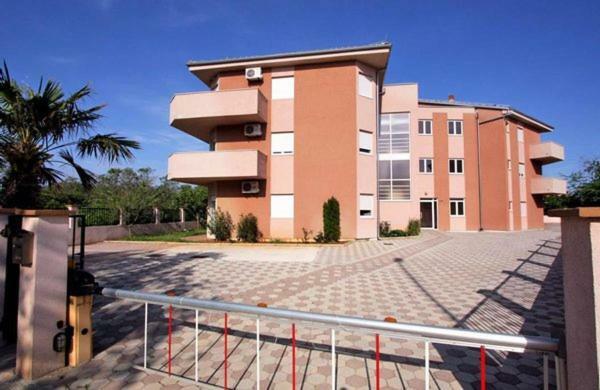 Apartment Helga Ližnjan Zewnętrze zdjęcie